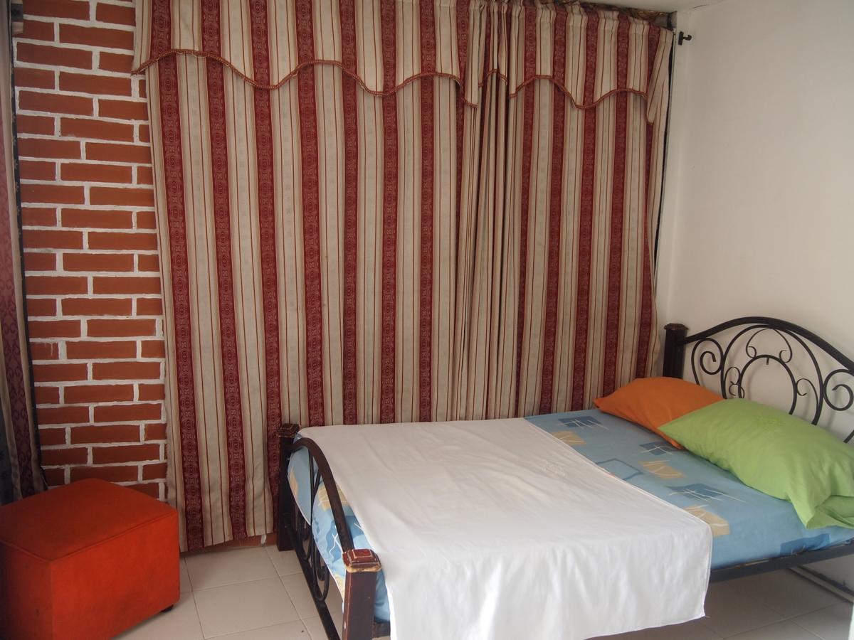 Hostal Casa Amarilla Cali Exterior foto